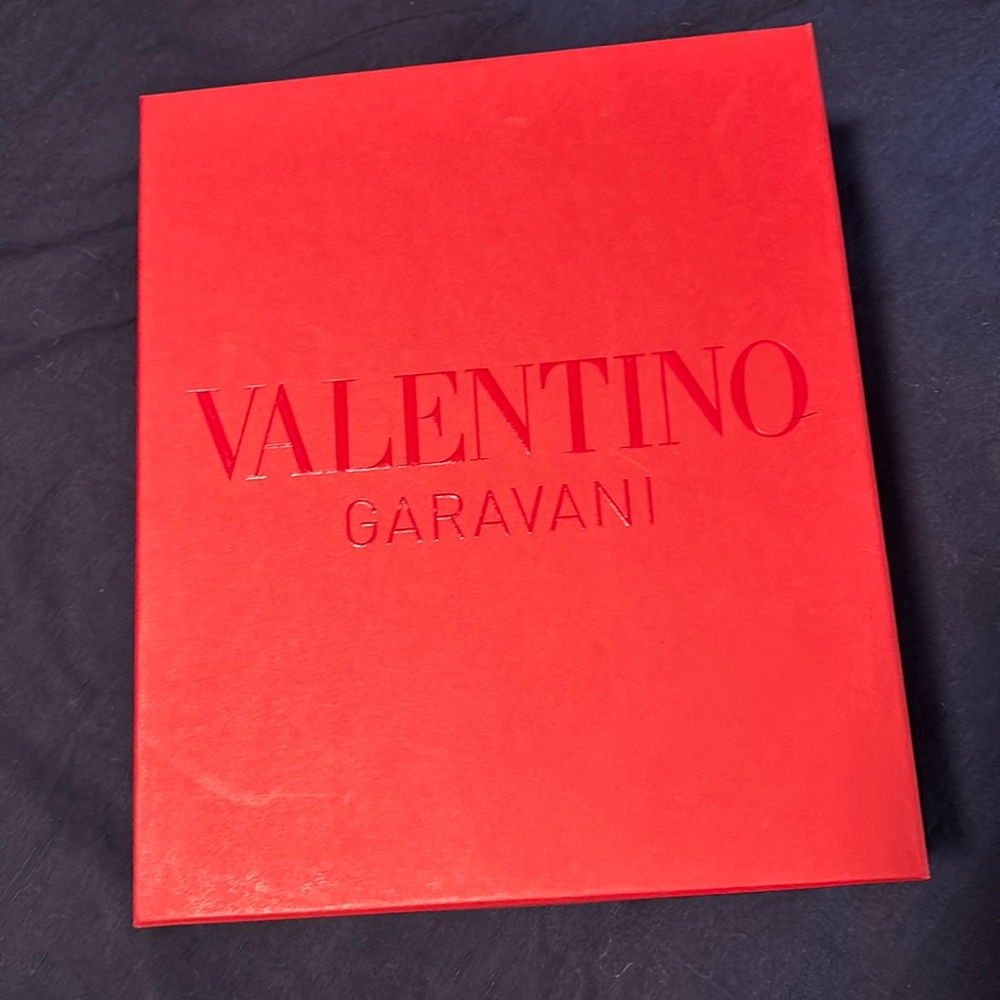 Valentino Garavani box